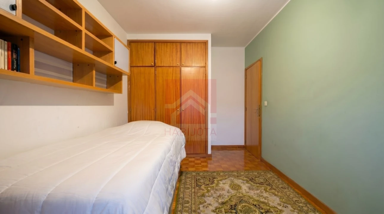Apartamento T2 para Venda em Fânzeres e São Pedro da Cova Foto 13