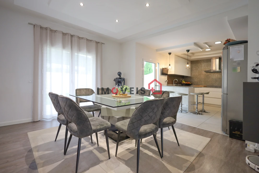 Moradia T3 para Venda em Porto de Mós - São João Baptista e São Pedro Foto 3