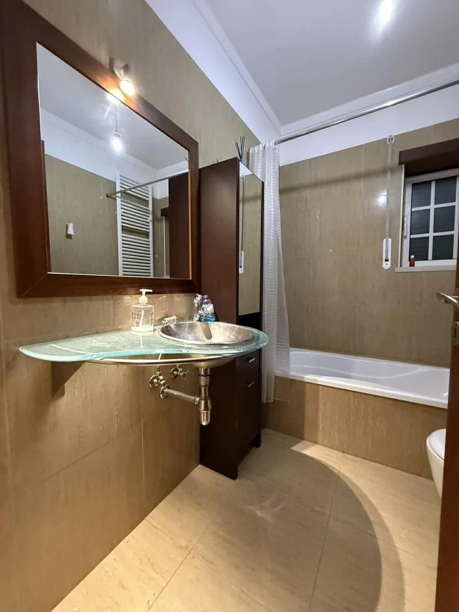 Moradia T3 para Venda em São João Baptista e Santa Maria dos Olivais Foto 11