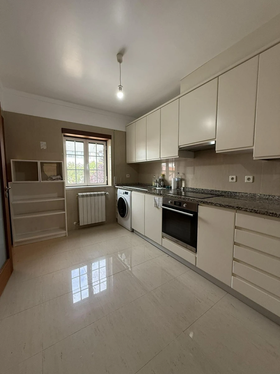 Moradia T3 para Venda em São João Baptista e Santa Maria dos Olivais Foto 7