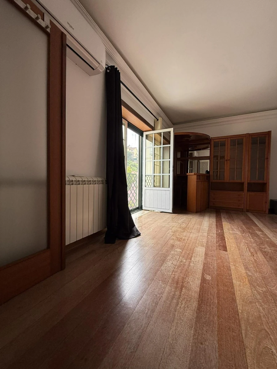 Moradia T3 para Venda em São João Baptista e Santa Maria dos Olivais Foto 3