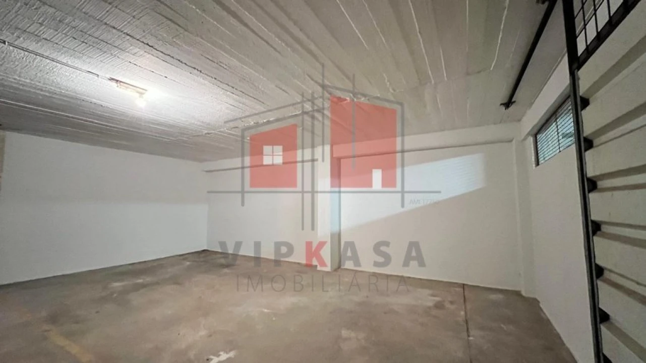 Apartamento T2 para Venda em Quarteira Foto 8