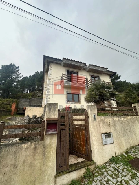 Moradia T3 para Venda em Alijo