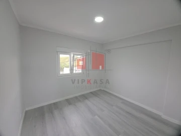 Apartamento T3 para Venda em Laranjeiro e Feijó