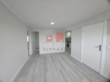 Apartamento T3 para Venda em Laranjeiro e Feijó