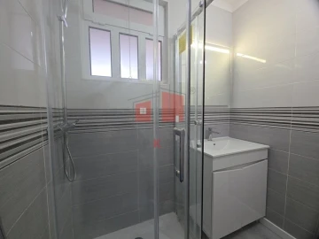 Apartamento T3 para Venda em Laranjeiro e Feijó