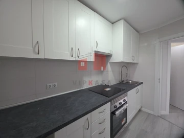 Apartamento T3 para Venda em Laranjeiro e Feijó