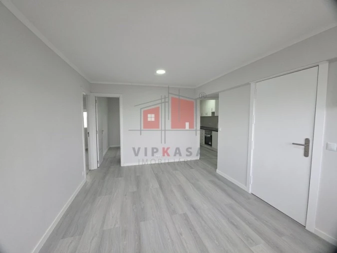 Apartamento T3 para Venda em Laranjeiro e Feijó Foto 5