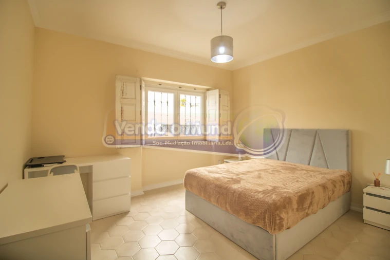 Moradia T7 para Venda em Benavente Foto 5