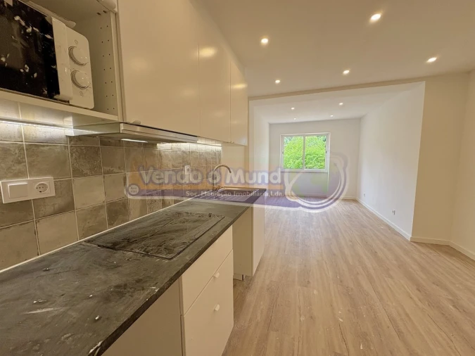 Apartamento T2 para Venda em Algueirão-Mem Martins Foto 6