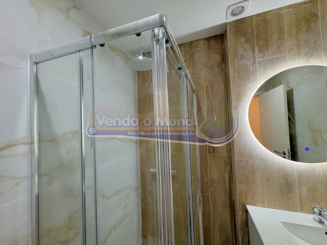 Apartamento T2 para Venda em Algueirão-Mem Martins Foto 11