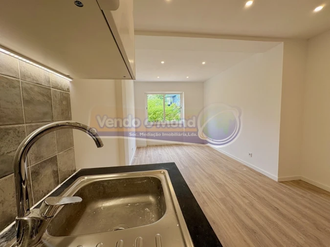 Apartamento T2 para Venda em Algueirão-Mem Martins Foto 7