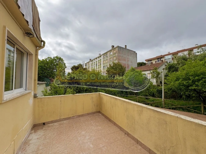 Apartamento T2 para Venda em Algueirão-Mem Martins Foto 16