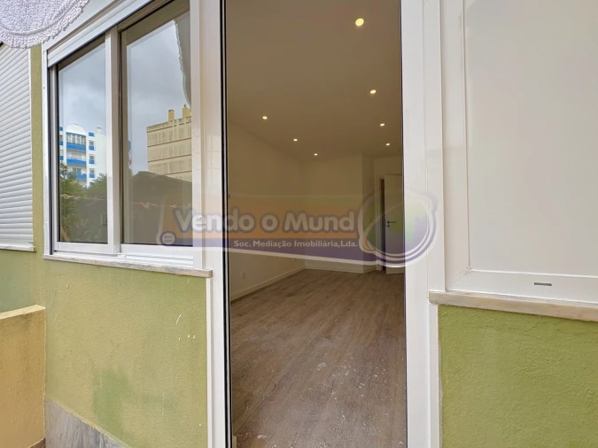 Apartamento T2 para Venda em Algueirão-Mem Martins Foto 20