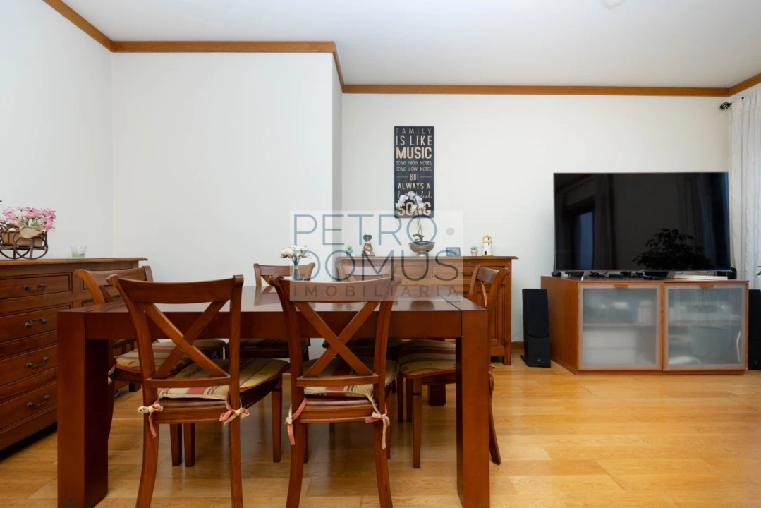 Apartamento T3 para Venda em São Domingos de Benfica Foto 7