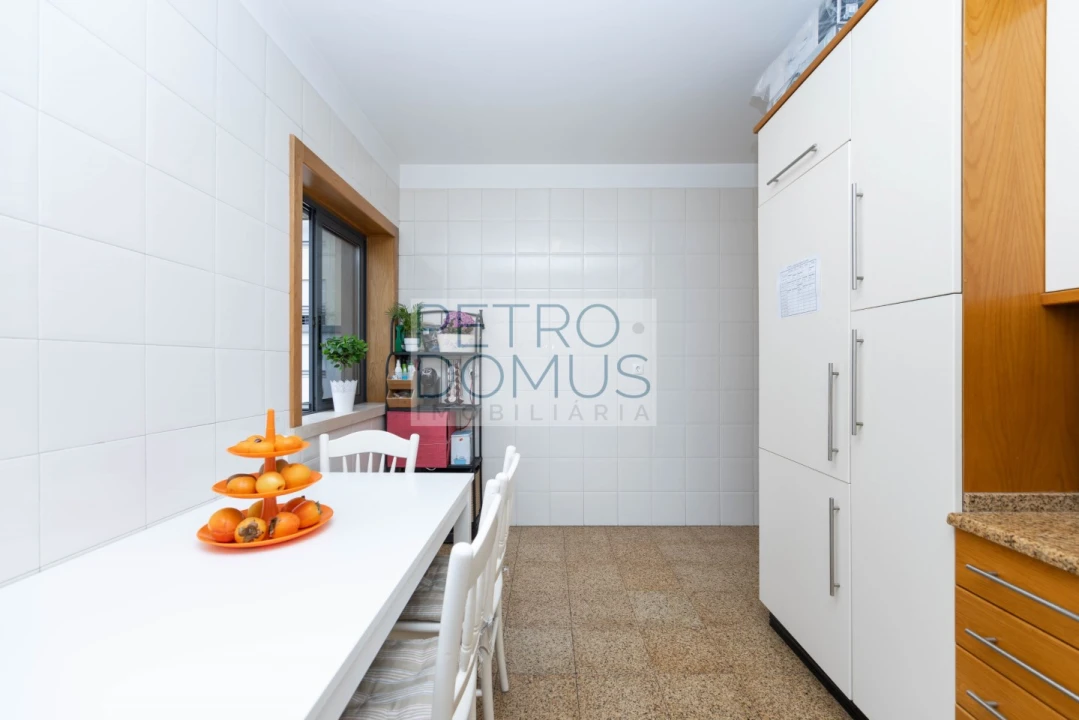 Apartamento T3 para Venda em São Domingos de Benfica Foto 10