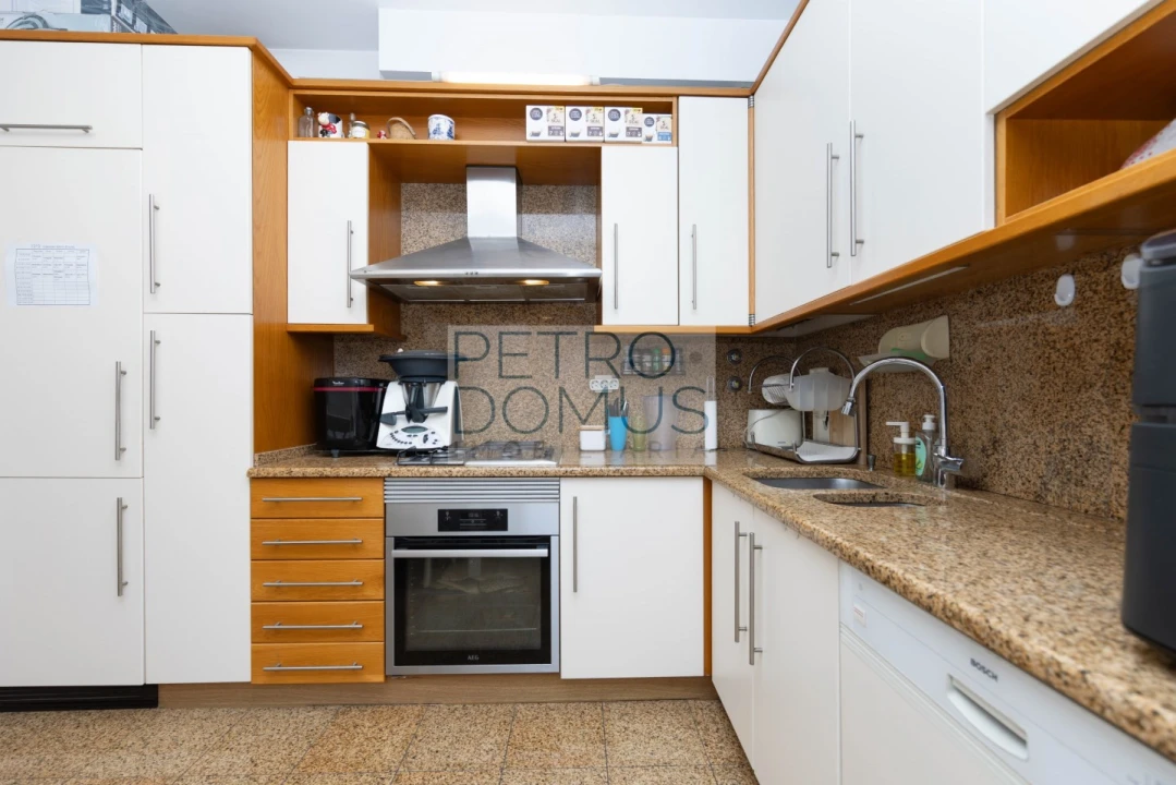 Apartamento T3 para Venda em São Domingos de Benfica Foto 11