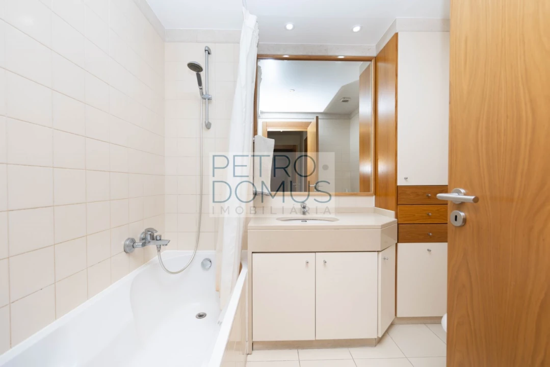 Apartamento T3 para Venda em São Domingos de Benfica Foto 20