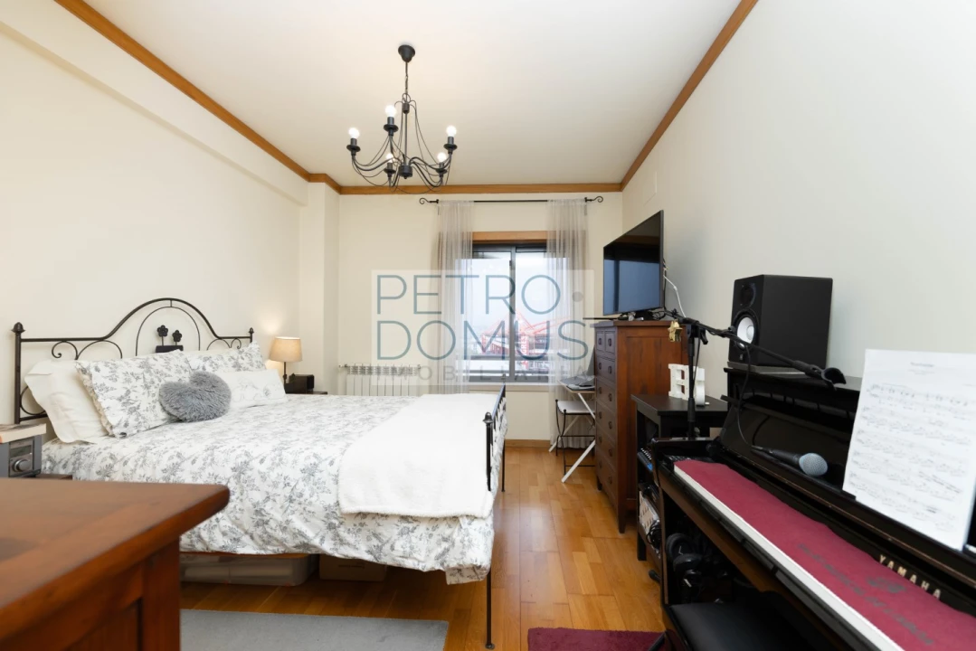 Apartamento T3 para Venda em São Domingos de Benfica Foto 23