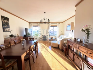 Apartamento T3 para Venda em São Domingos de Benfica