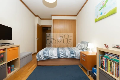 Apartamento T3 para Venda em São Domingos de Benfica