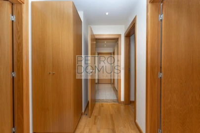 Apartamento T3 para Venda em São Domingos de Benfica