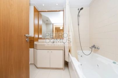 Apartamento T3 para Venda em São Domingos de Benfica