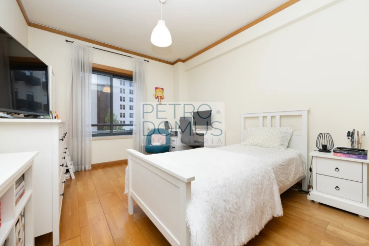 Apartamento T3 para Venda em São Domingos de Benfica Foto 18