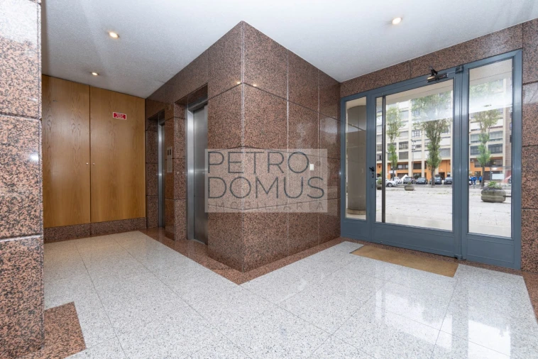 Apartamento T3 para Venda em São Domingos de Benfica Foto 30