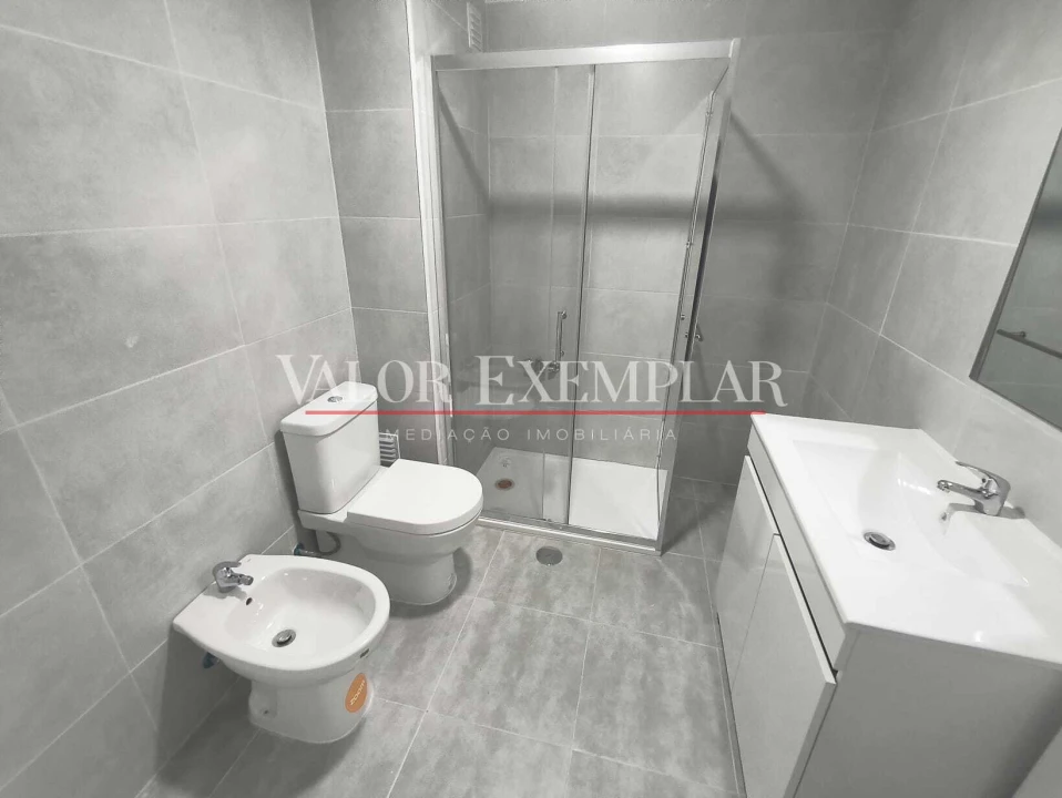 Apartamento T3 para Venda em Moita Foto 12