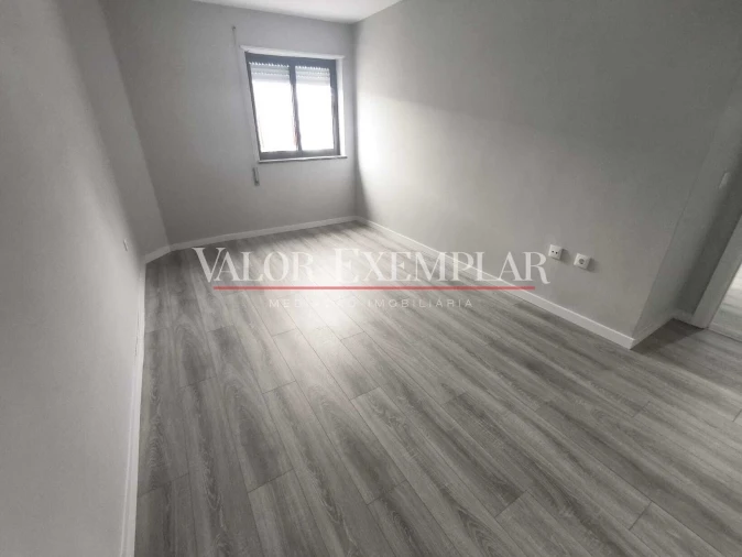 Apartamento T3 para Venda em Moita Foto 16