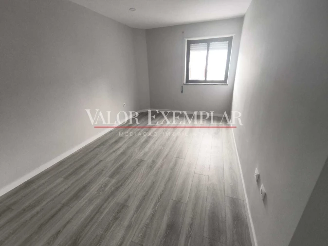 Apartamento T3 para Venda em Moita Foto 15