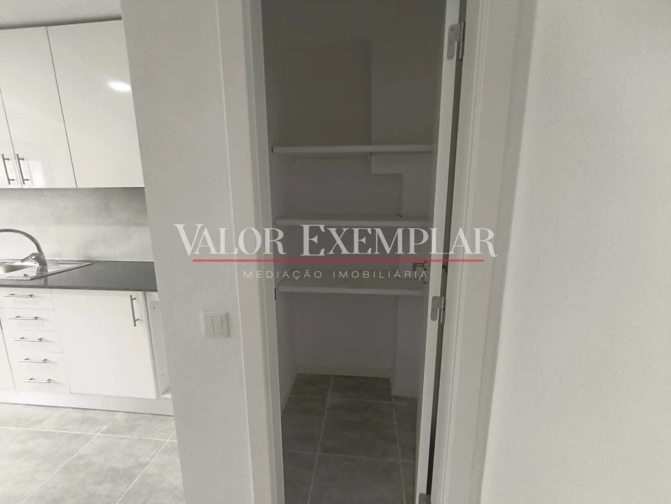 Apartamento T3 para Venda em Moita Foto 6