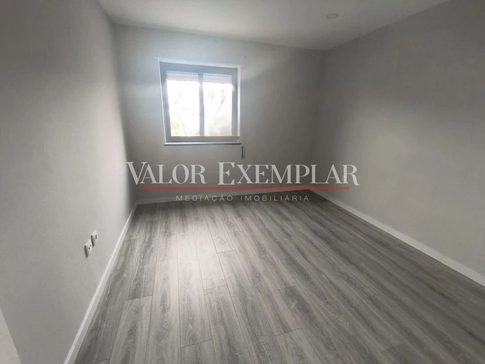 Apartamento T3 para Venda em Moita Foto 18