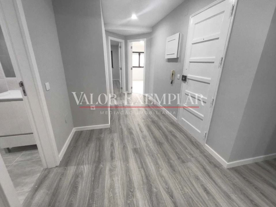 Apartamento T3 para Venda em Moita Foto 17