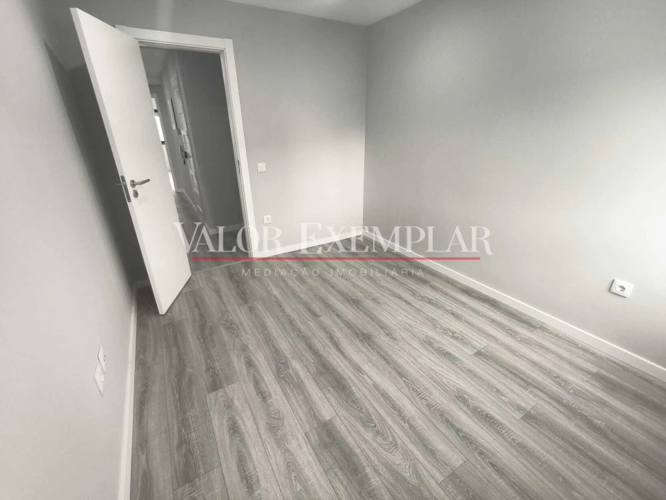 Apartamento T3 para Venda em Moita Foto 20