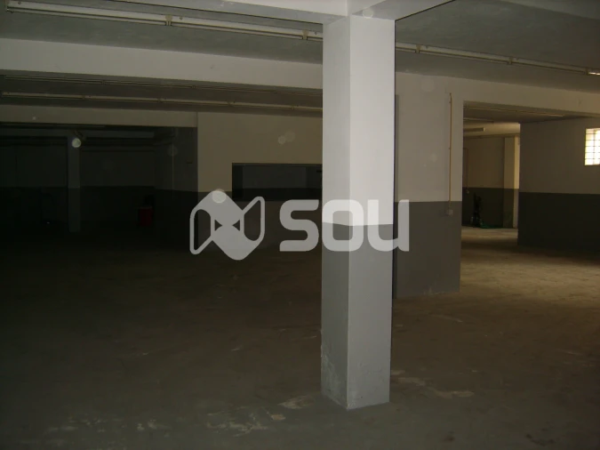 Loja para Arrendamento em Santo Tirso, Couto (Santa Cristina e São Miguel) e Burgães Foto 2