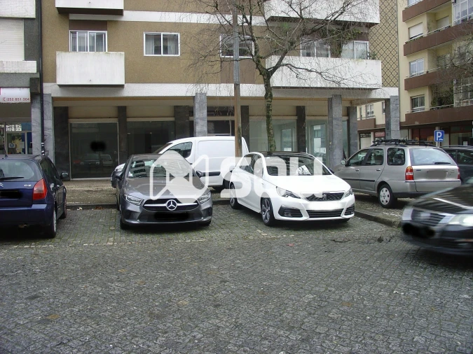 Loja para Arrendamento em Santo Tirso, Couto (Santa Cristina e São Miguel) e Burgães Foto 6