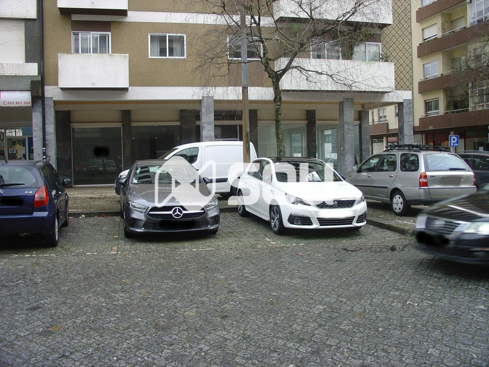 Loja para Arrendamento em Santo Tirso, Couto (Santa Cristina e São Miguel) e Burgães Foto 6