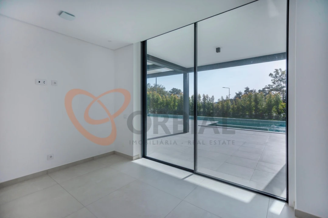 Moradia T4 para Venda em Albufeira e Olhos de Água Foto 22