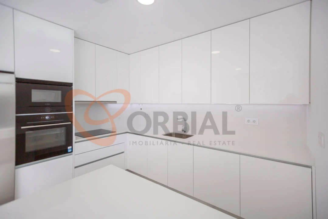 Moradia T4 para Venda em Albufeira e Olhos de Água Foto 24