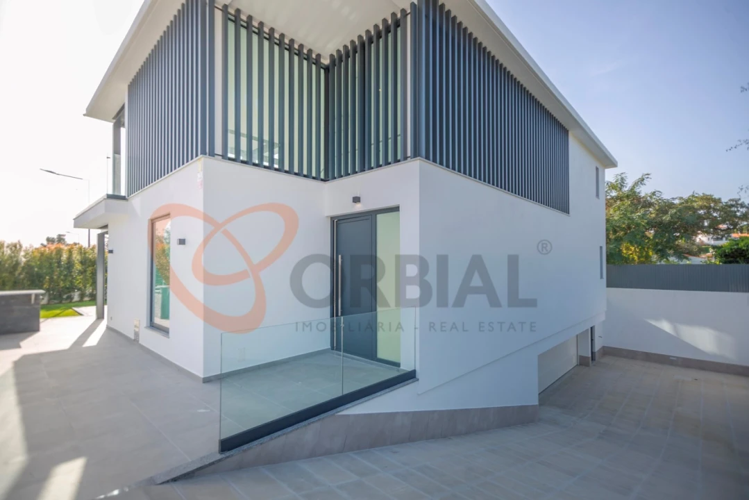 Moradia T4 para Venda em Albufeira e Olhos de Água Foto 48