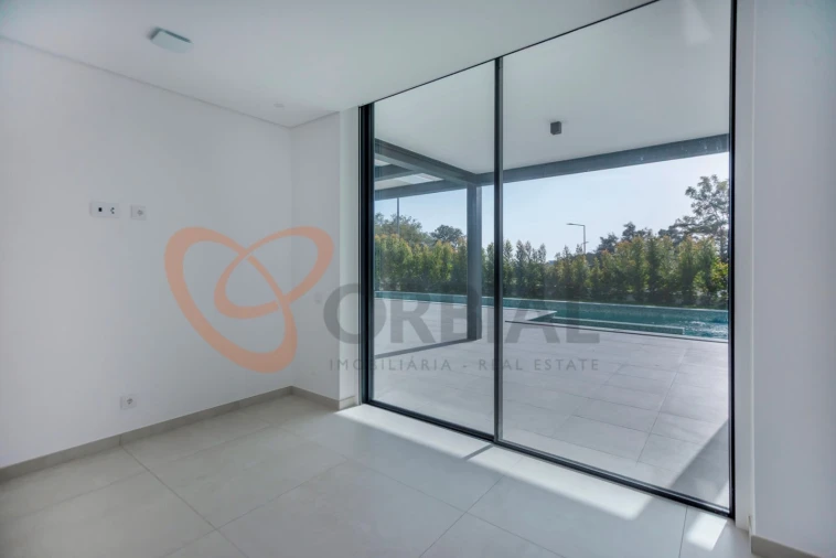 Moradia T4 para Venda em Albufeira e Olhos de Água Foto 22