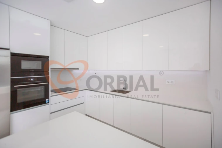 Moradia T4 para Venda em Albufeira e Olhos de Água Foto 24