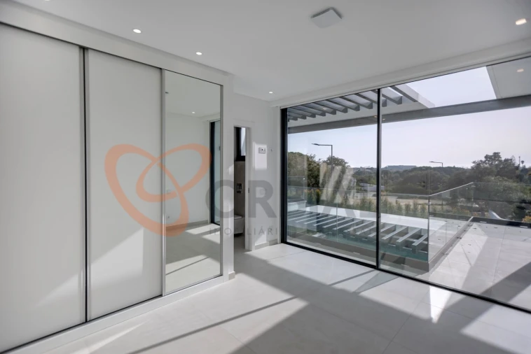 Moradia T4 para Venda em Albufeira e Olhos de Água Foto 42