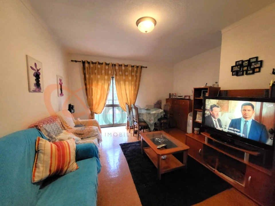 Apartamento T3 para Venda em São Bartolomeu de Messines Foto 1