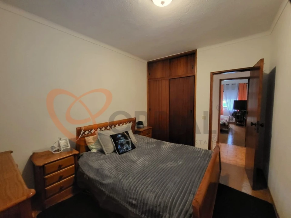 Apartamento T3 para Venda em São Bartolomeu de Messines Foto 11