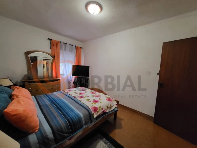 Apartamento T3 para Venda em São Bartolomeu de Messines Foto 9