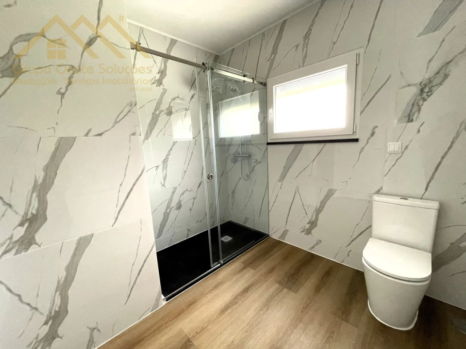 Moradia T6 para Venda em A dos Cunhados e Maceira Foto 26