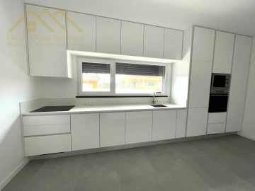 Moradia T6 para Venda em A dos Cunhados e Maceira